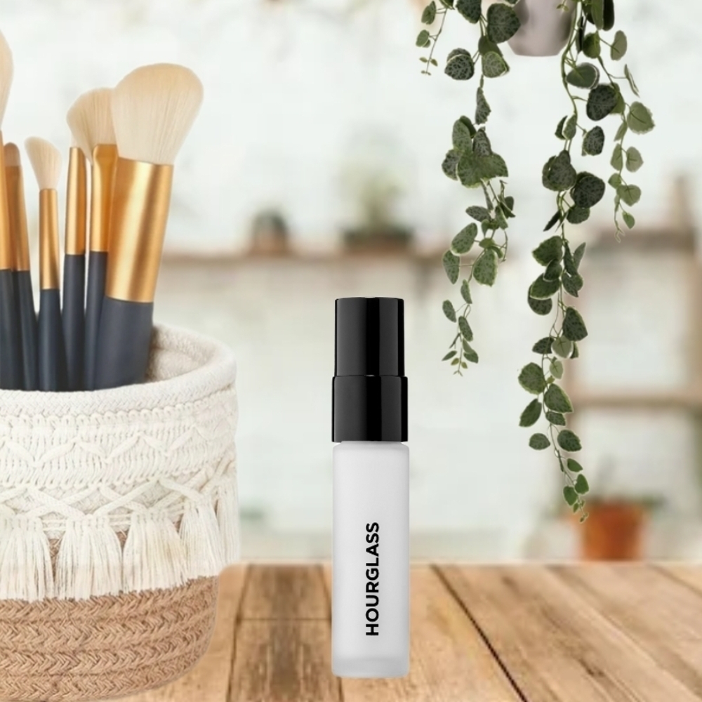 Hourglass Black and White Makeup Brushes & Tools